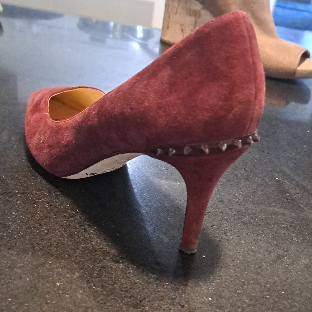 Elegant Burgundy Suede Heels